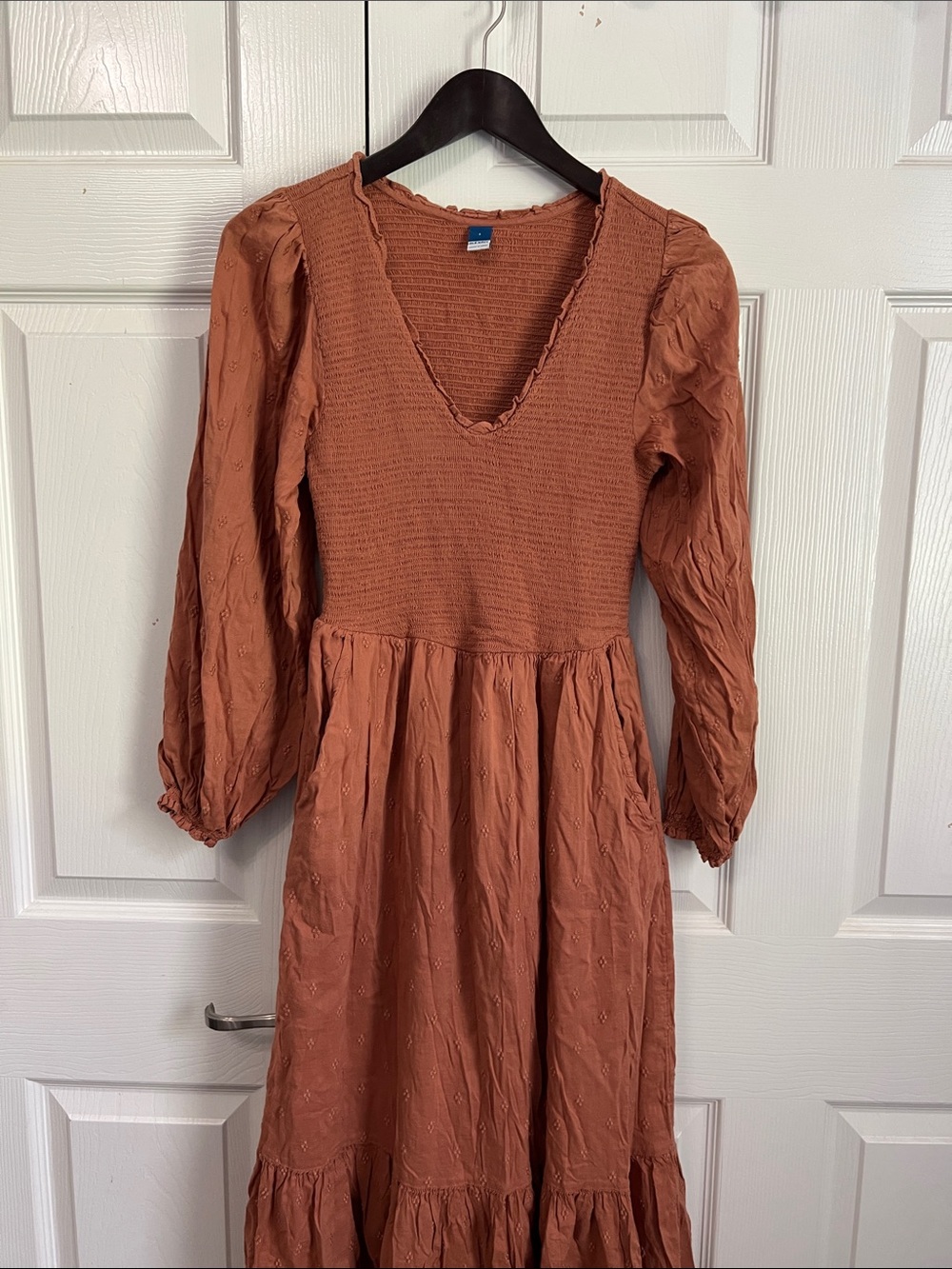 Old Navy Rust V-Neck Smocked Bodice Tiered Midi Dress
